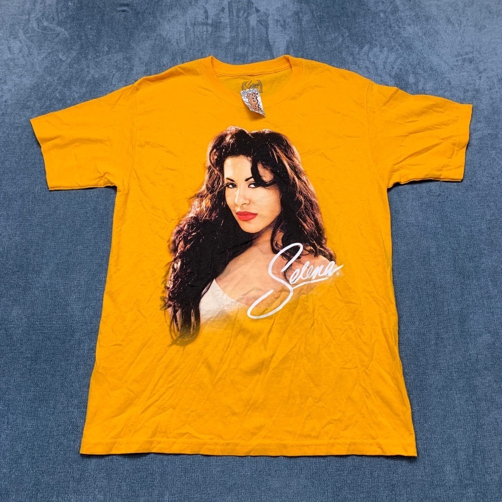 Selena Quintanilla T Shirt Unisex Adult Medium Yellow Cotton Queen Of Tejano Tee